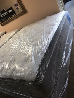 Blue gel sweet dreams mattress and box