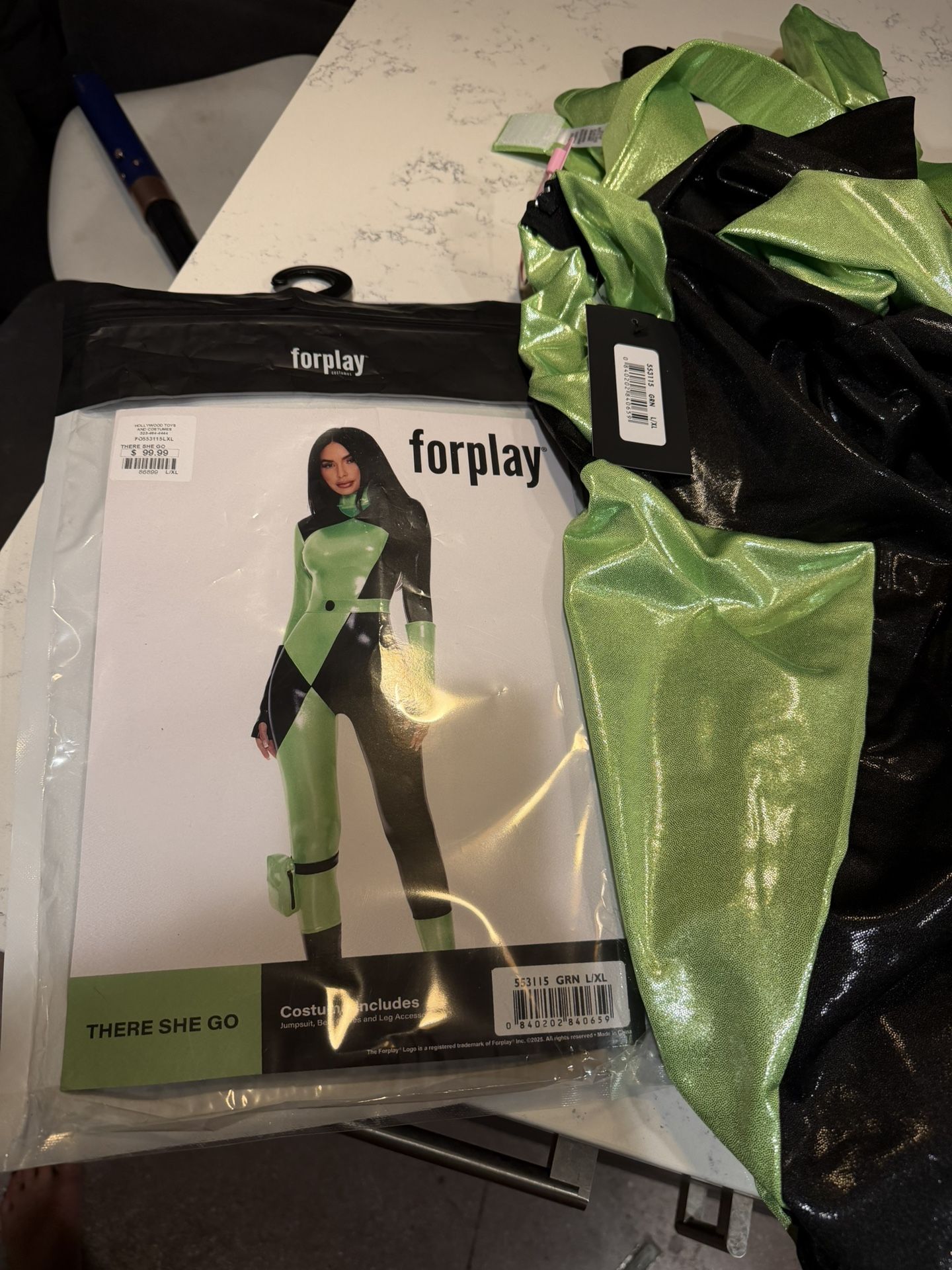 She Go Women’s Halloween Costume L/XL