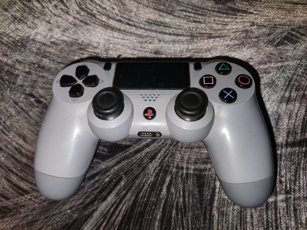Sony Ps4 20th Anniversary Limited Edition Controller "Hard to Find" 