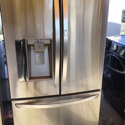 LG French Door In Door Refrigerator 