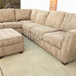 ⭐ Bauhaus Sectional With Ottoman Free Delivery