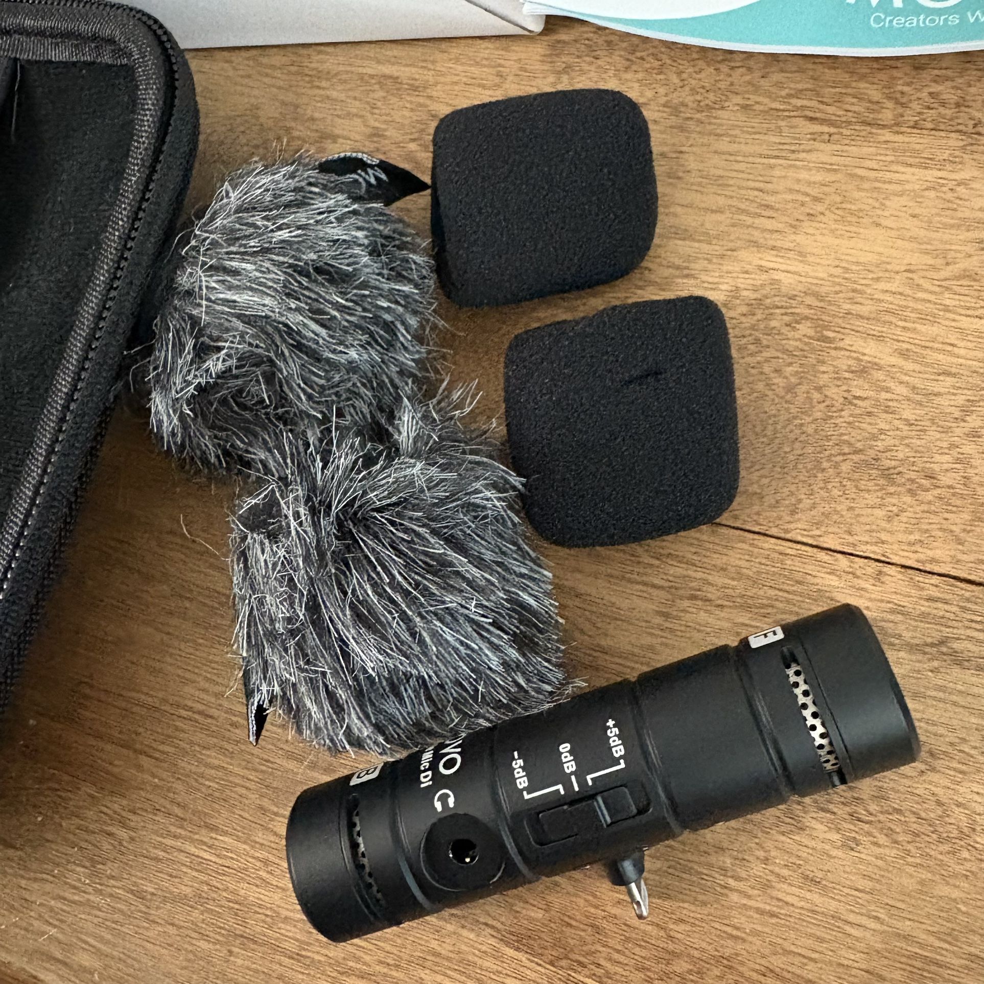 MOVO Double Capsule Condenser Microphone - Lightening Plug iPhone