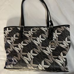 Michael Kors Jet Set Charm Medium Graphic Logo Tote Bag