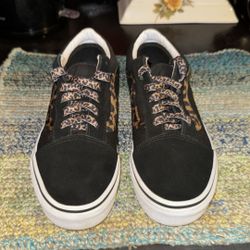 Juniors Black Cheetah Vans Sz 5.5
