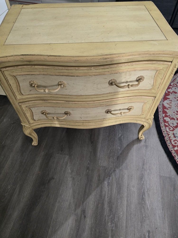 Side Dresser Antique Style