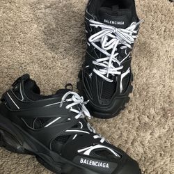 Balenciagas Size 45
