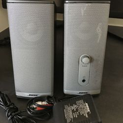 BOSE  COMPANION 2 SERIES SPEAKERS W/CABLES 