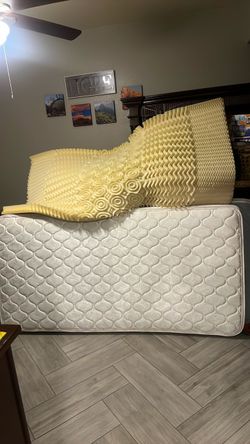 Twin Mattress with Foam Topper (2)