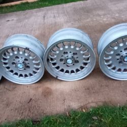 BMW TIRE RIMS