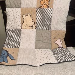 Adorable Classic Pooh Crib Bedding - Perfect Gender Neutral Set