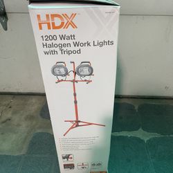 HDX 1200-Watt Halogen Indoor/Outdoor Adjustable Height Tripod Work Light with 5 ft. Cord