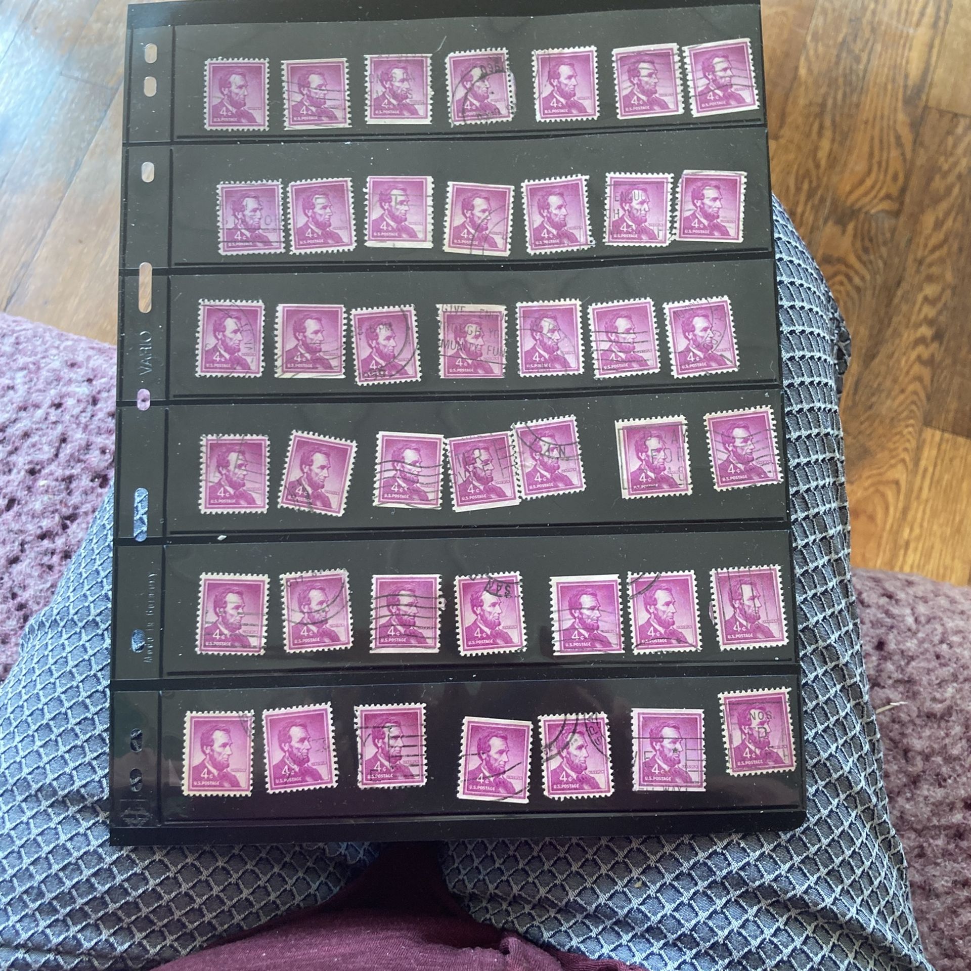 Abraham Lincoln 4 Cent Circulated Stamps 42 Stamps