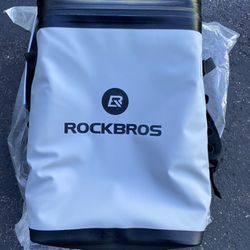 ROCKBROS Backpack Cooler Leak-Proof Soft Sided Cooler Waterproof Insulated Backpack Cooler Bag 36 Can