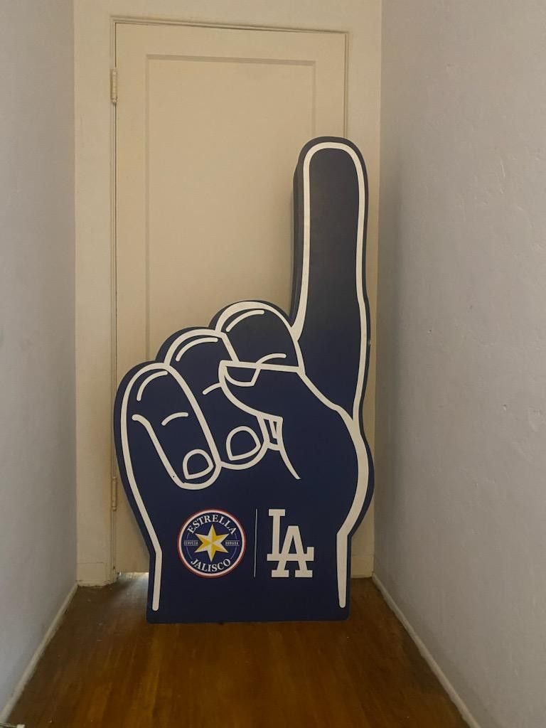 Dodgers Huge Foam Finger About 4.5 Ft Tall Estrella Jalisco