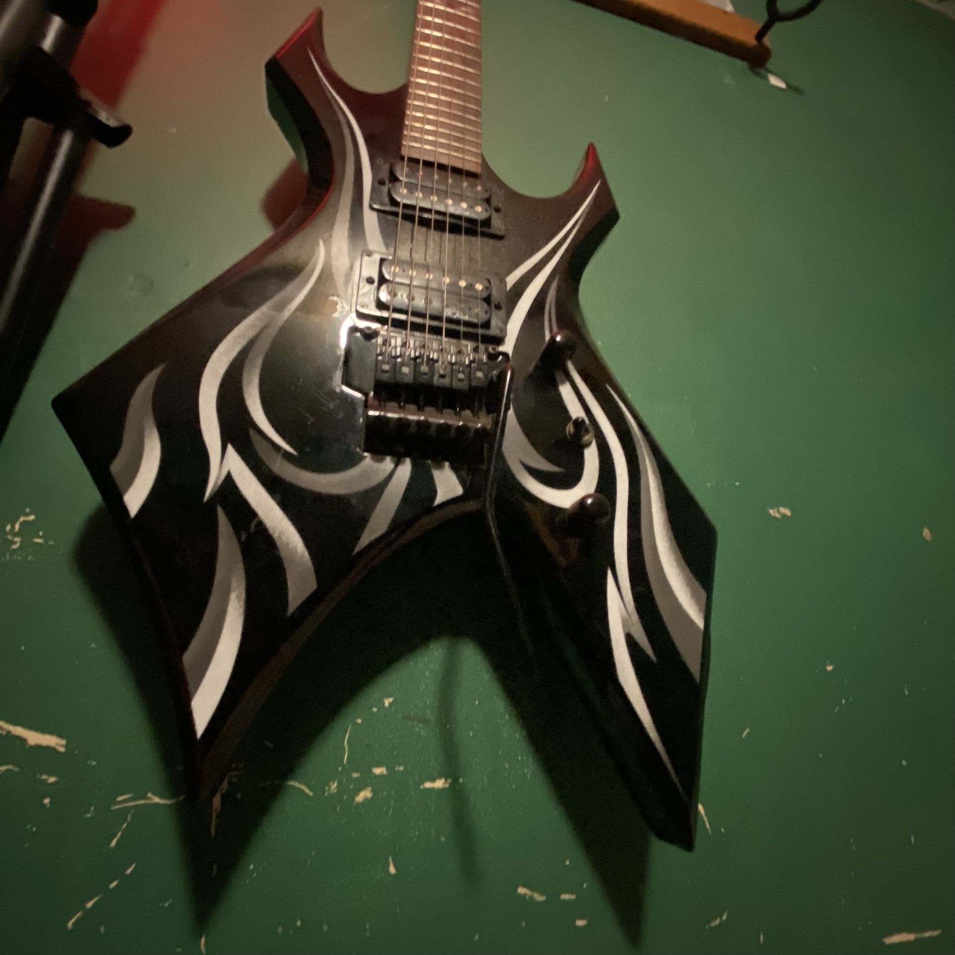 Guitar. Warlock. Kerry King