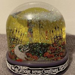 Disney Parks Nightmare Before Christmas Snow Globe