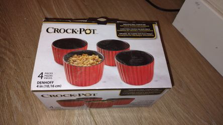 Salad Plates/ Crock Pot