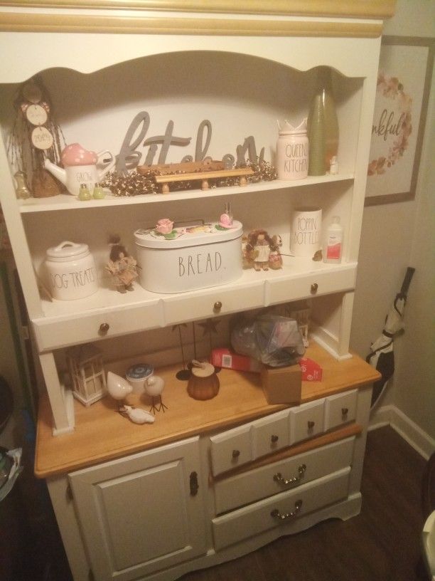 White Hutch And Also RAE DuNN Collection  Plus More