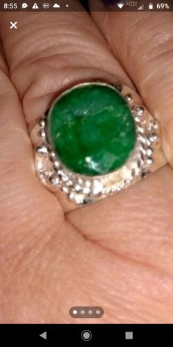 Green Berral ( Emerald) Ring