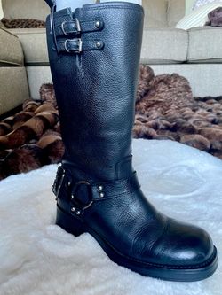 Steve Madden “ASTOR” Square Toe Boot