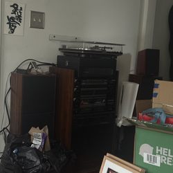 vinyl/cassette player + 2 floor speakers MUST GO TODAY