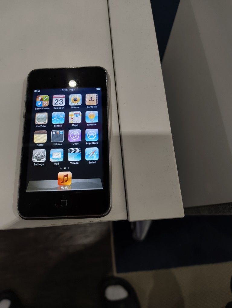 Classic iPod Touch 2nd gen