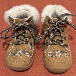 Osh Kosh B’gosh: Faux Fur Embroidered Boots, Size:8M