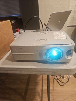 Sharp PG-B10S Notevision Projector