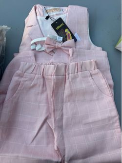 Little boys suit pink