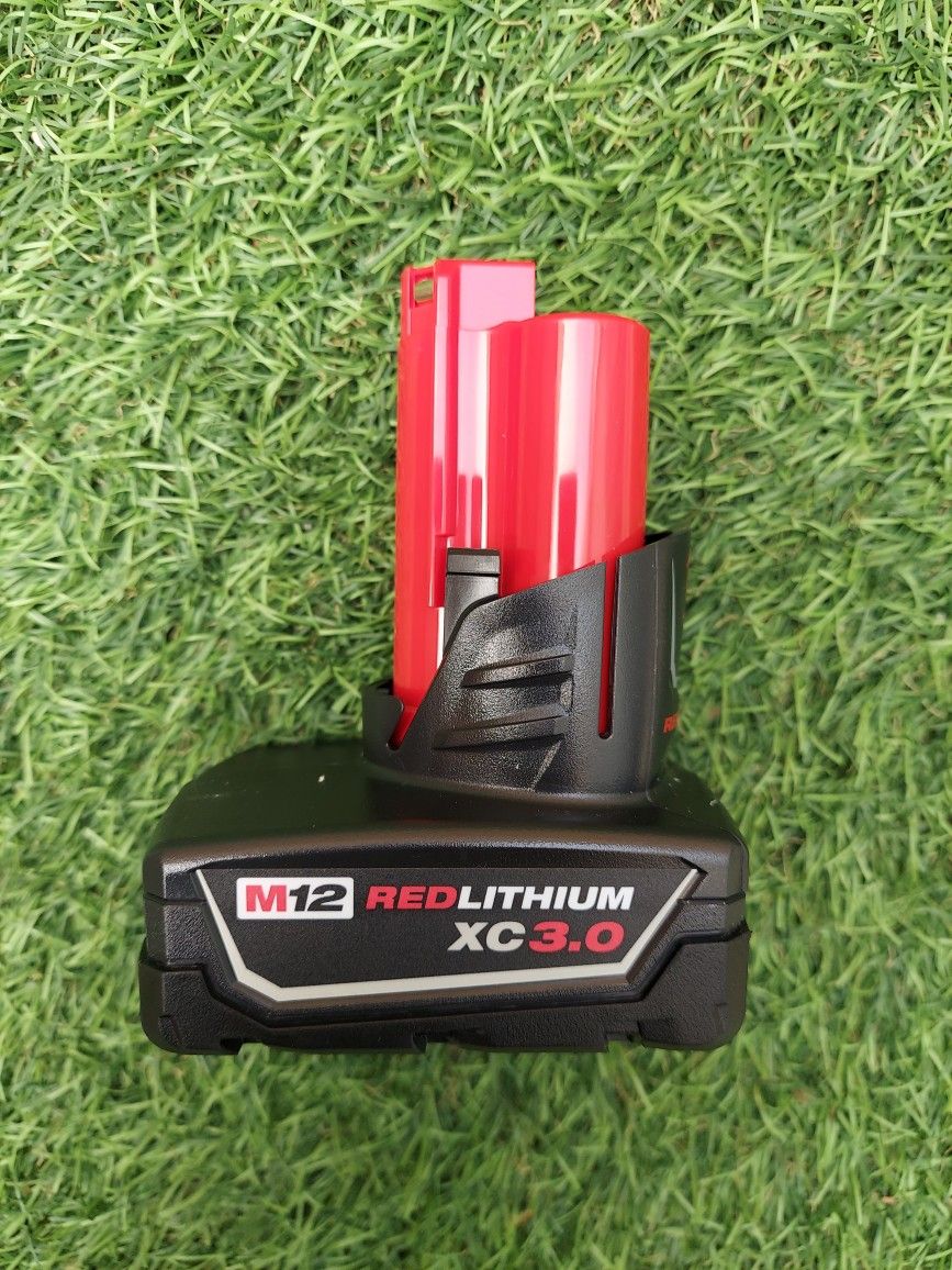 New Milwaukee 3.0Ah Battery M12