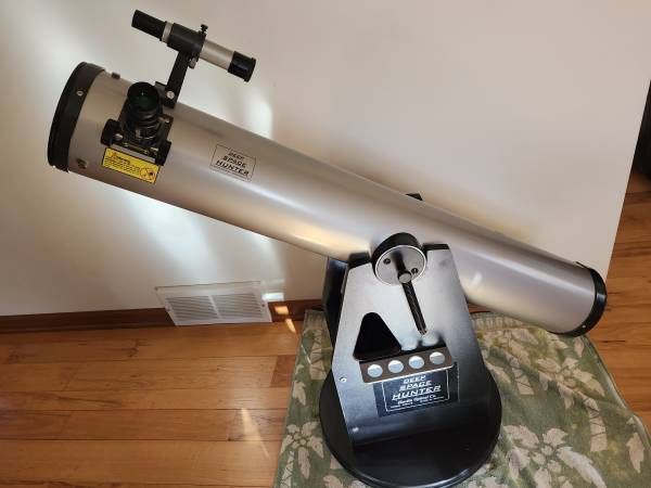 Deep Space Hunter Telescope W/extras