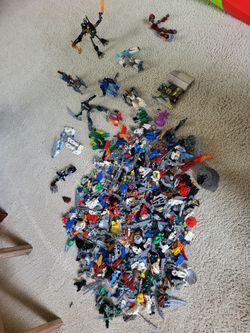 8 pounds Lego bionicle mixed lot