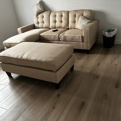 Living room set or den