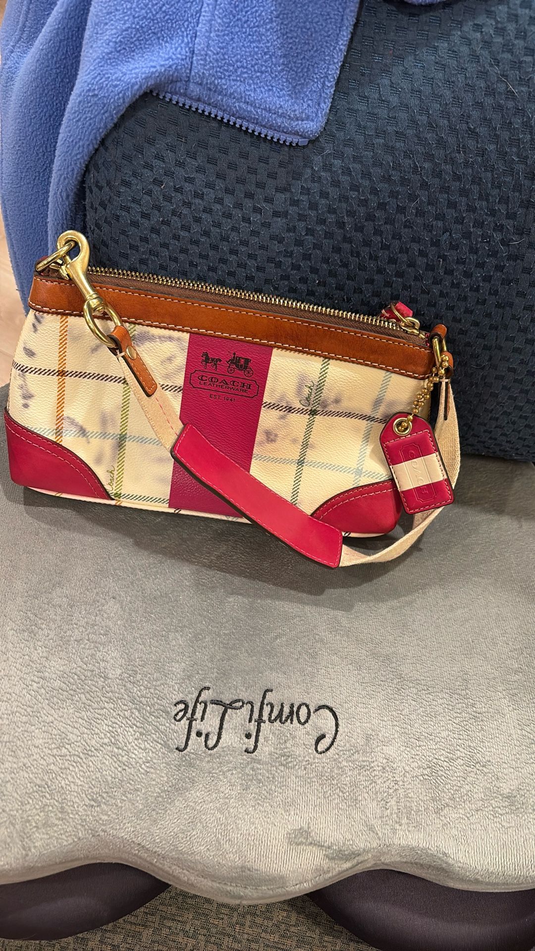 Authentic 100% Coach Small Shoulder Bag