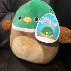SQUISHMALLOWS “AVERY”