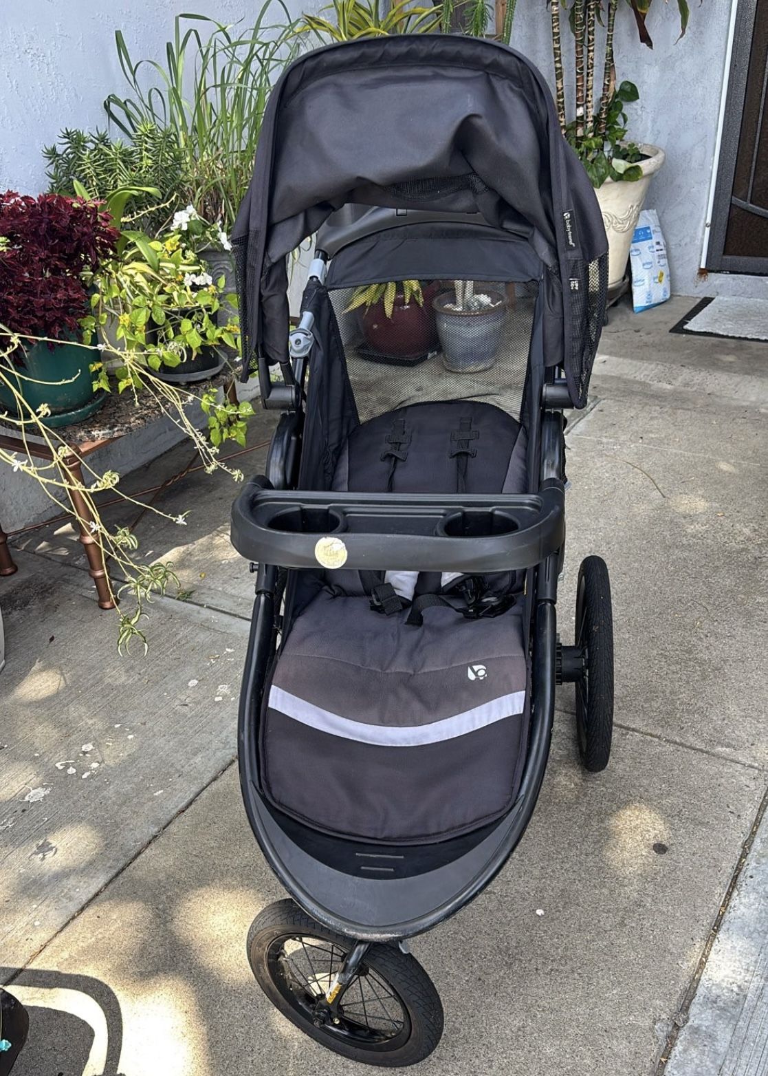 Baby Trend Infant car seat and stroller