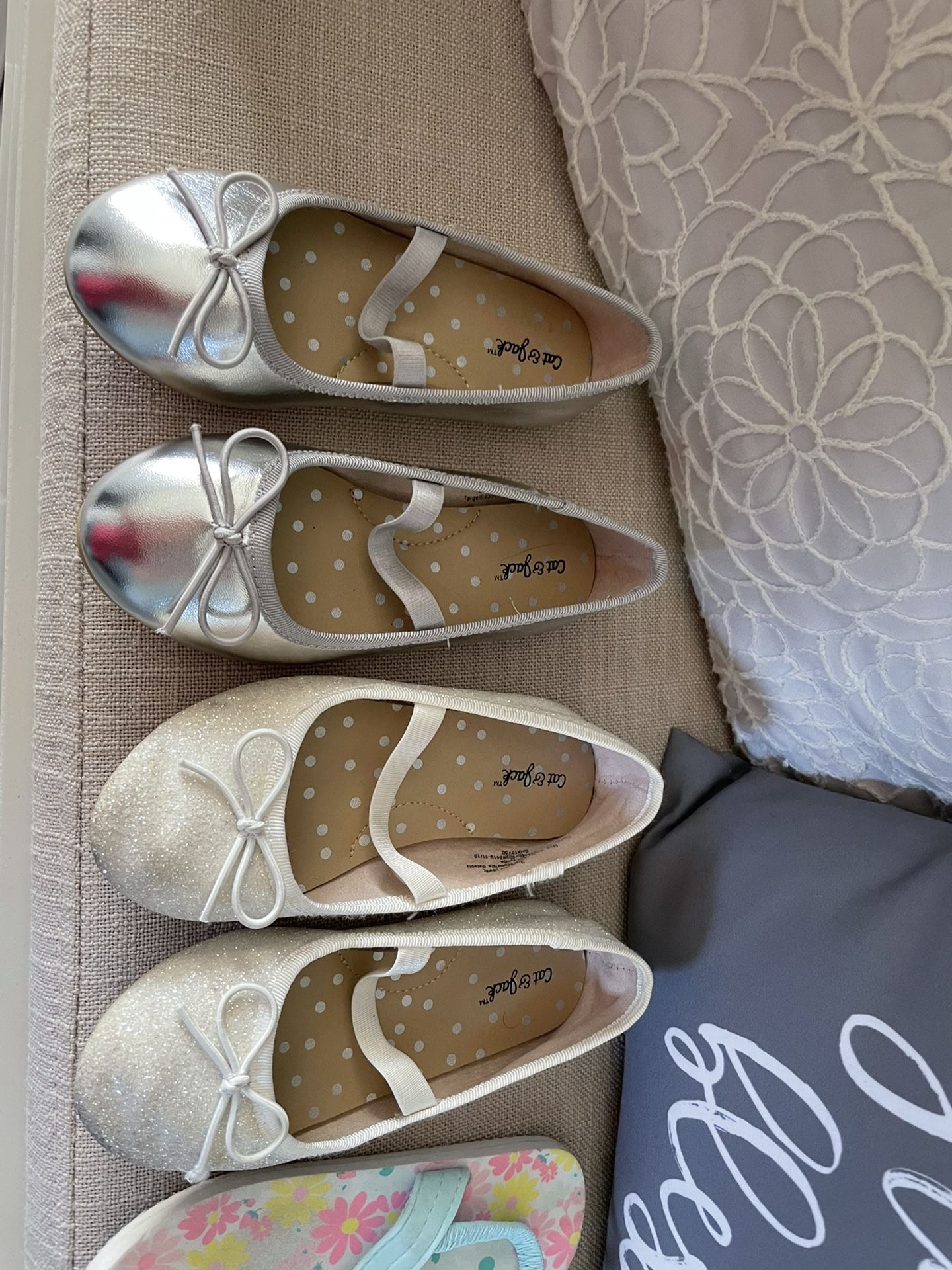 Toddler Girl 4t Clothing Lot And 9t Shoe Lot