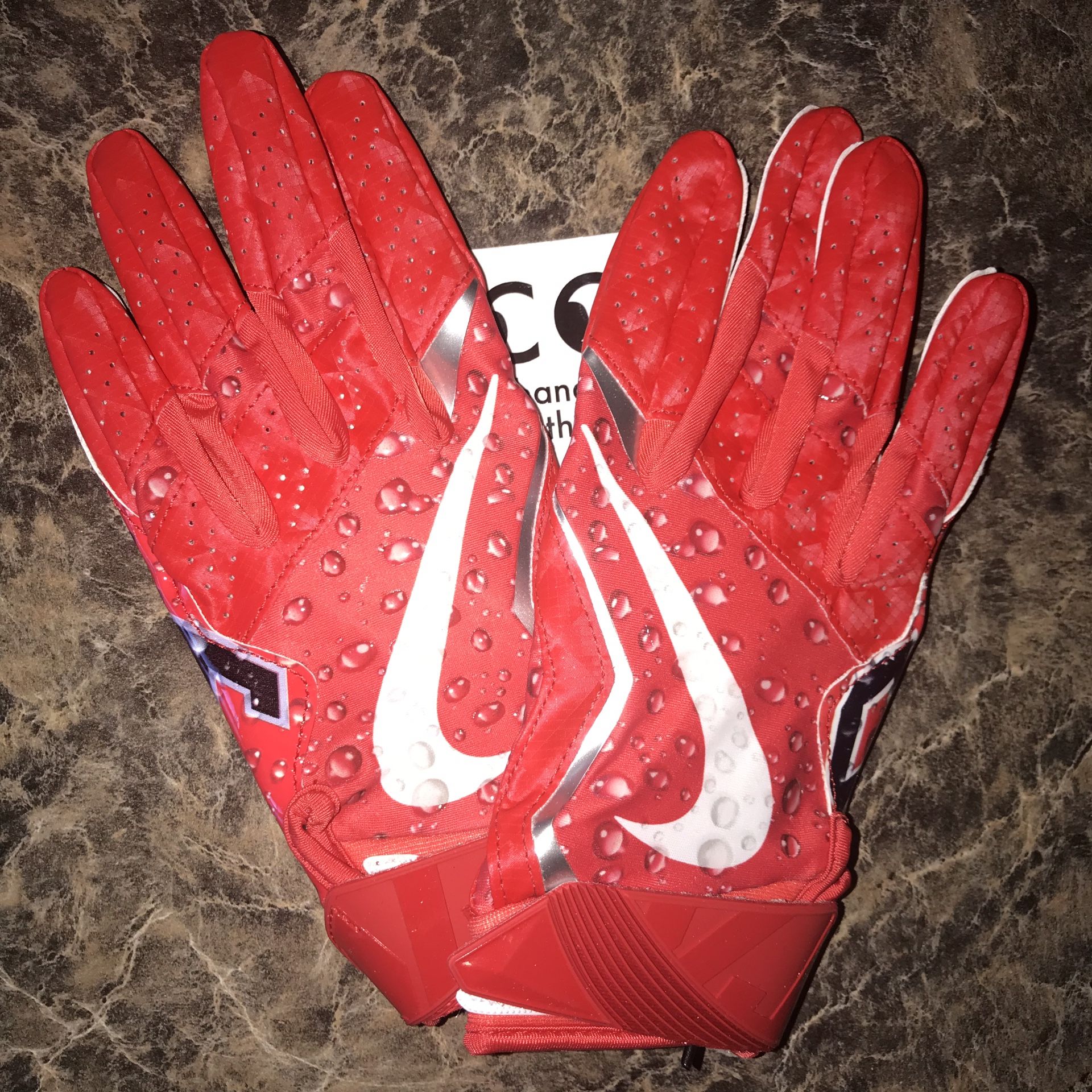 Supreme Nike Football Gloves Supreme Nike Vapor 4.0 - Depop