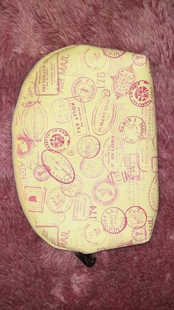 Ipsy makeup bag