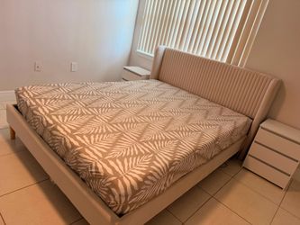 Bedroom set