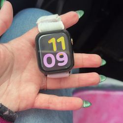 Apple Watch Series 8