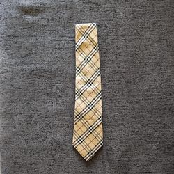 Excellent condition Burberry Tie