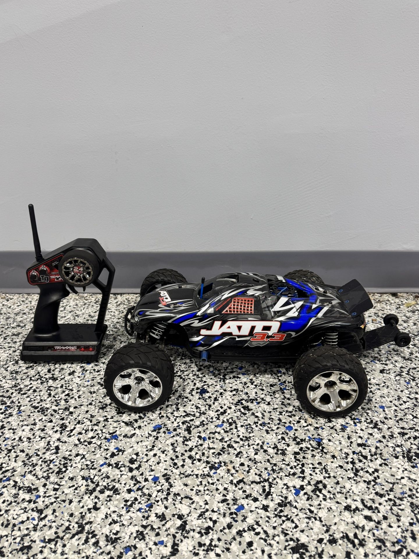TRAXXAS JATO 3.3 REMOTE CONTROL CAR!!!