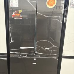 Samsung Bespoke 3-Door French Refrigerator in Black Glass 