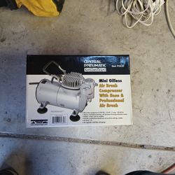 Central Pneumatic Mini Oilless Air Brush Kit