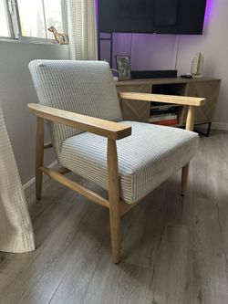 Accent Chair 