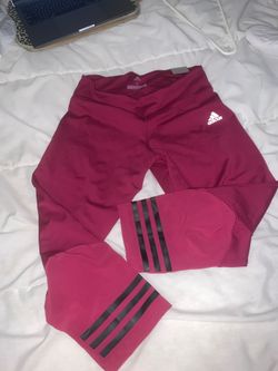 Woman’s 3/4 pants Adidas size small and xs