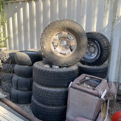 17 “ Wheels H D Off Of A 2004 Ford F250