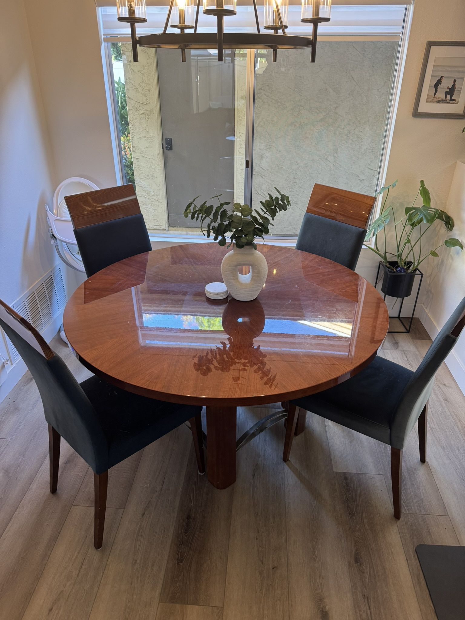 Lawrence Dining Table