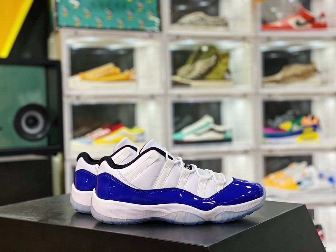 Air Jordan 11 Low WMNS'Concord